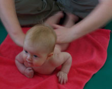 Baby bei der Massage